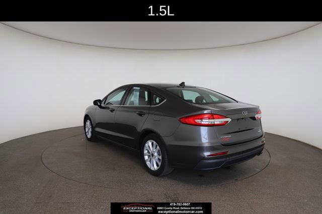 Used 2019 Ford Fusion SE image 12