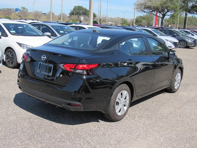 Certified 2025 Nissan Versa S w/ Trunk Package image 3