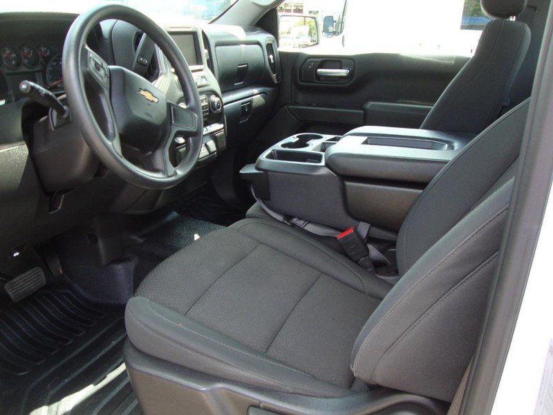 Used 2025 Chevrolet Silverado 1500 W/T RWD image 4