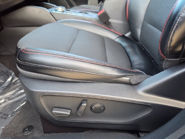 Used 2025 Ford Escape ST-Line Select AWD/4WD image 15