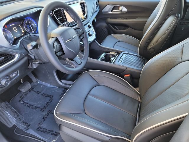New 2026 Chrysler Pacifica Limited w/ S Appearance Package image 11
