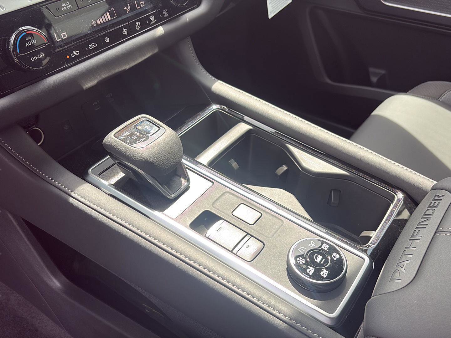 New 2026 Nissan Pathfinder SL AWD/4WD image 17