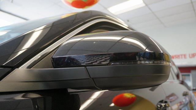 Certified 2025 Volkswagen Atlas SEL image 82