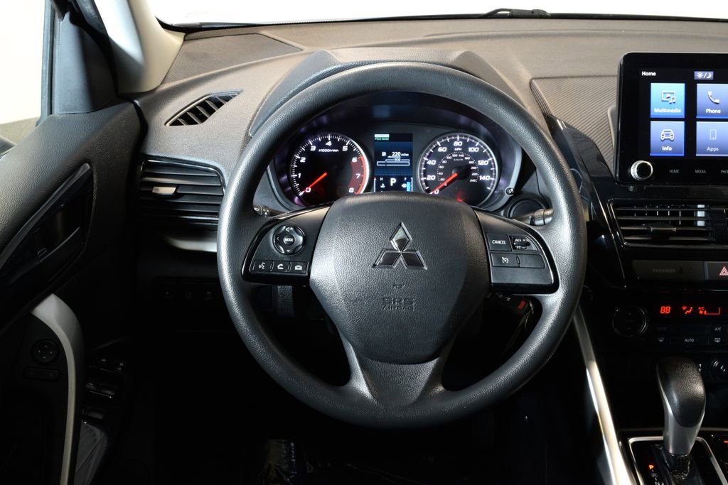 Used 2023 Mitsubishi Eclipse Cross LE image 12