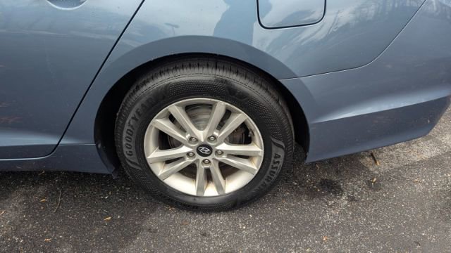 Used 2015 Hyundai Sonata SE image 10