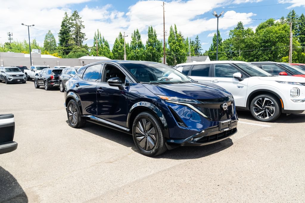Used 2025 Nissan Ariya AWD image 27