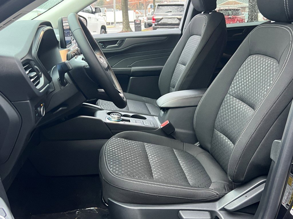 New 2026 Ford Escape Active w/ Cold Weather Package image 14