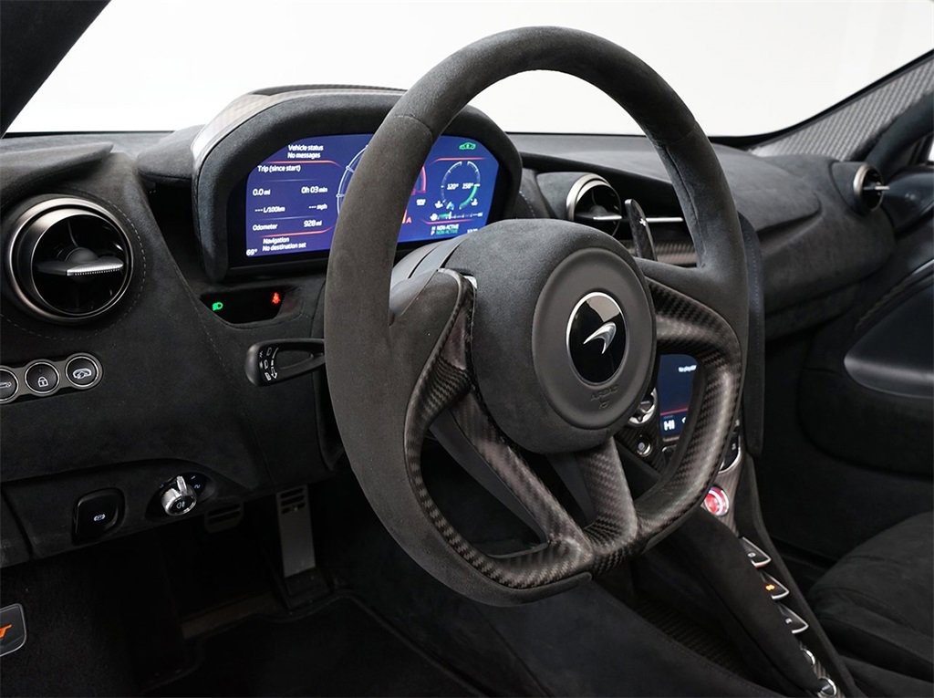 Used 2022 McLaren 765LT image 12