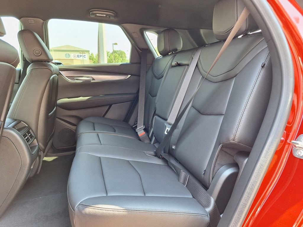 New 2025 Cadillac XT5 Luxury w/ LPO, Floor Liner Package image 23