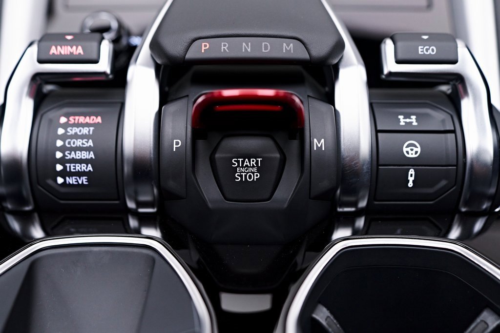 Used 2021 Lamborghini Urus image 72