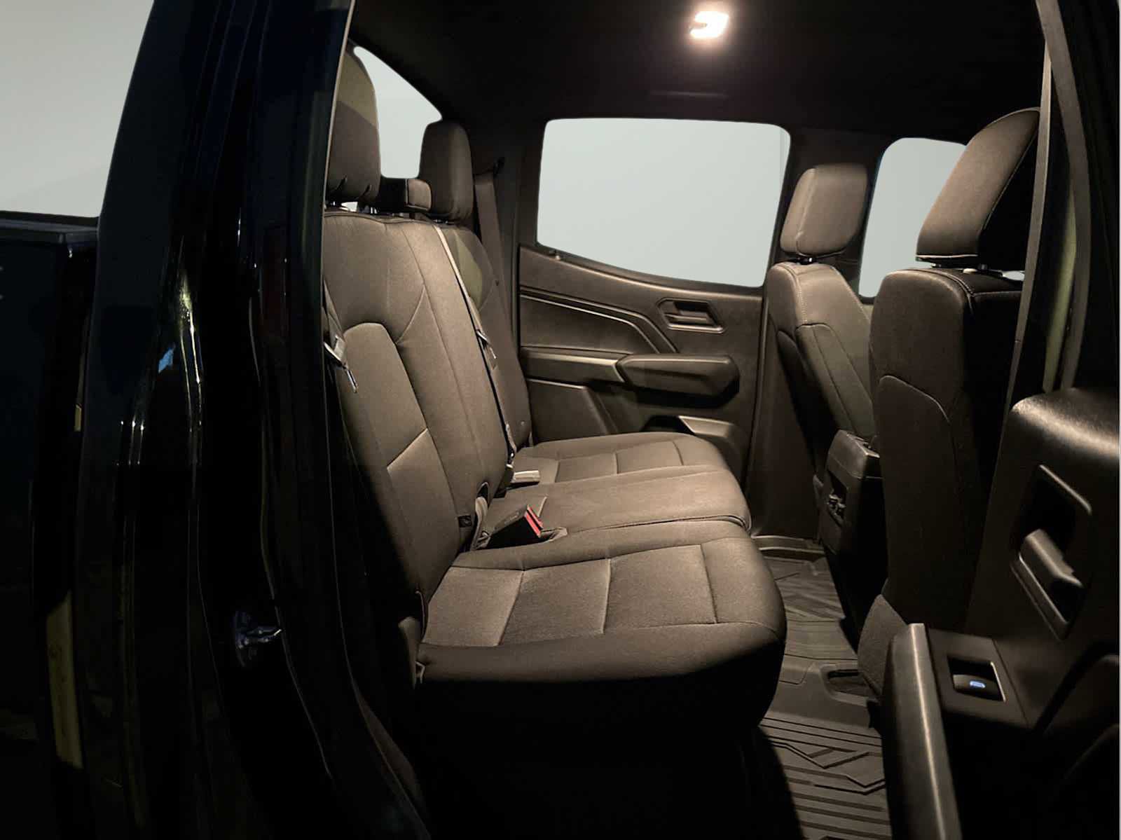 Used 2024 Chevrolet Colorado Trail Boss image 11