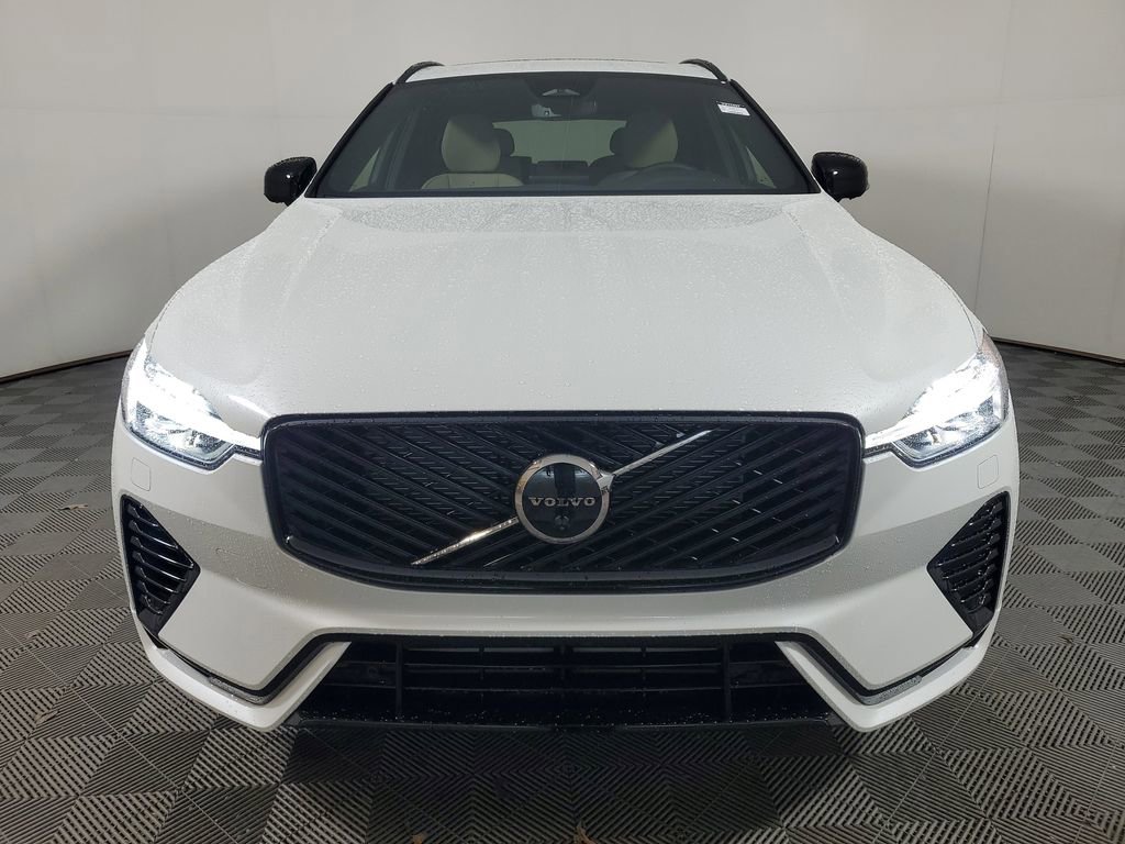 New 2026 Volvo XC60 T8 Plus w/ Protection Package Premier image 2
