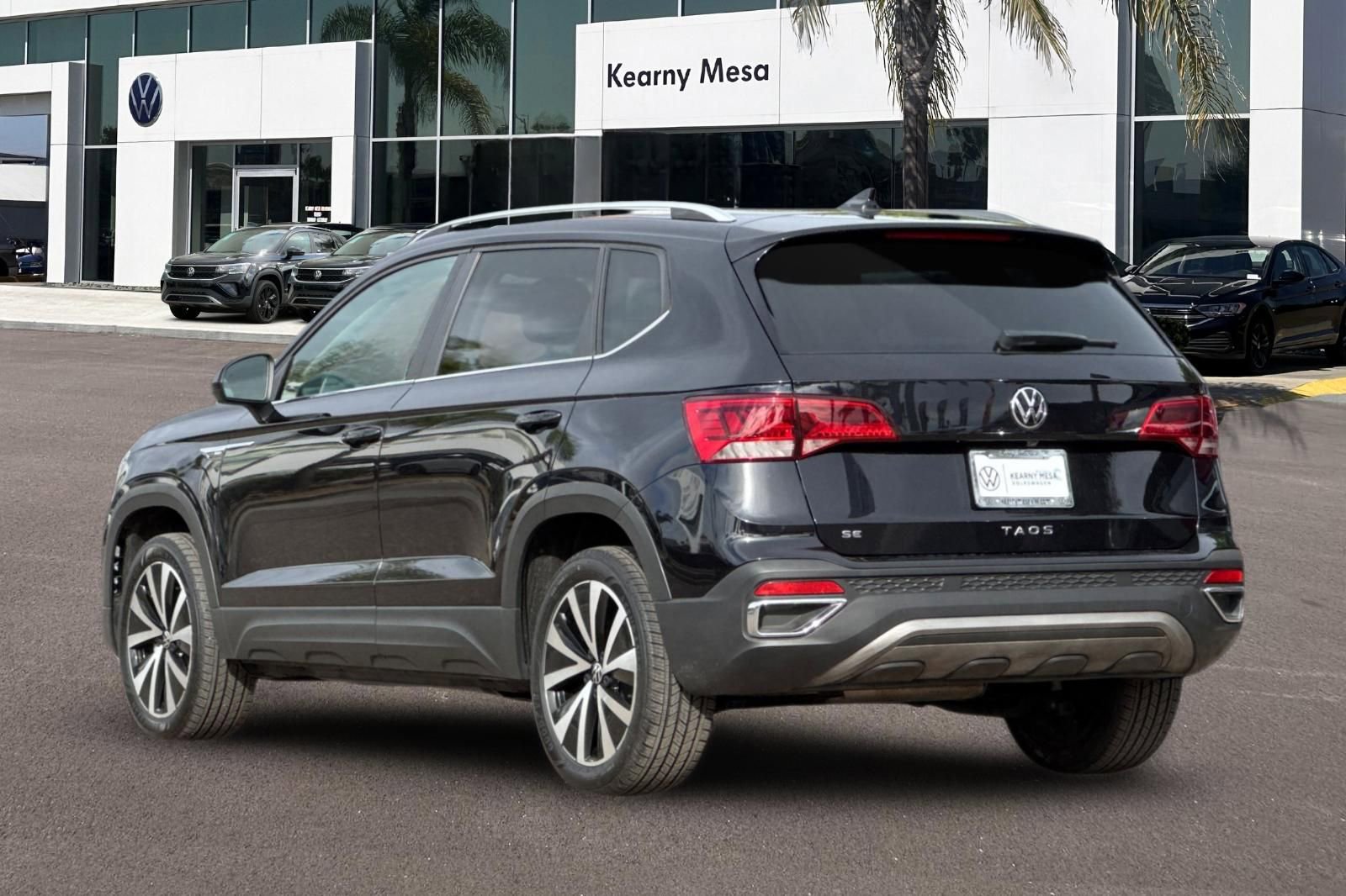 Used 2022 Volkswagen Taos SE image 6