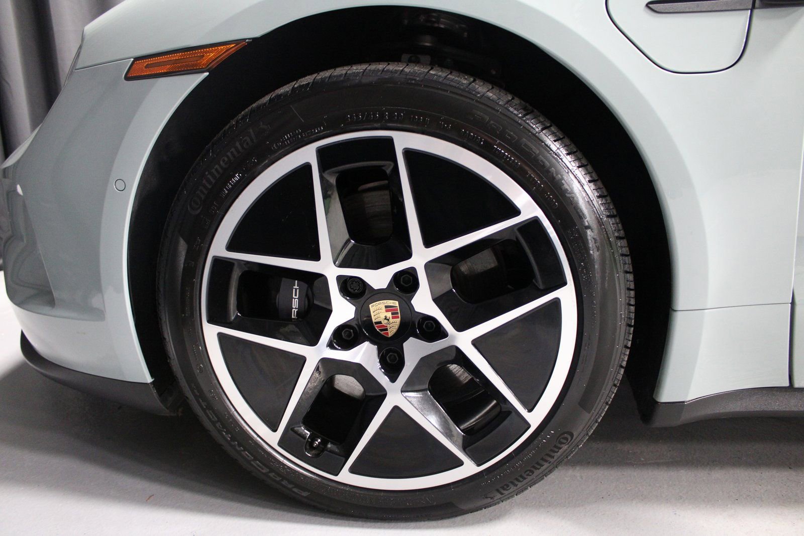 Certified 2025 Porsche Taycan image 18