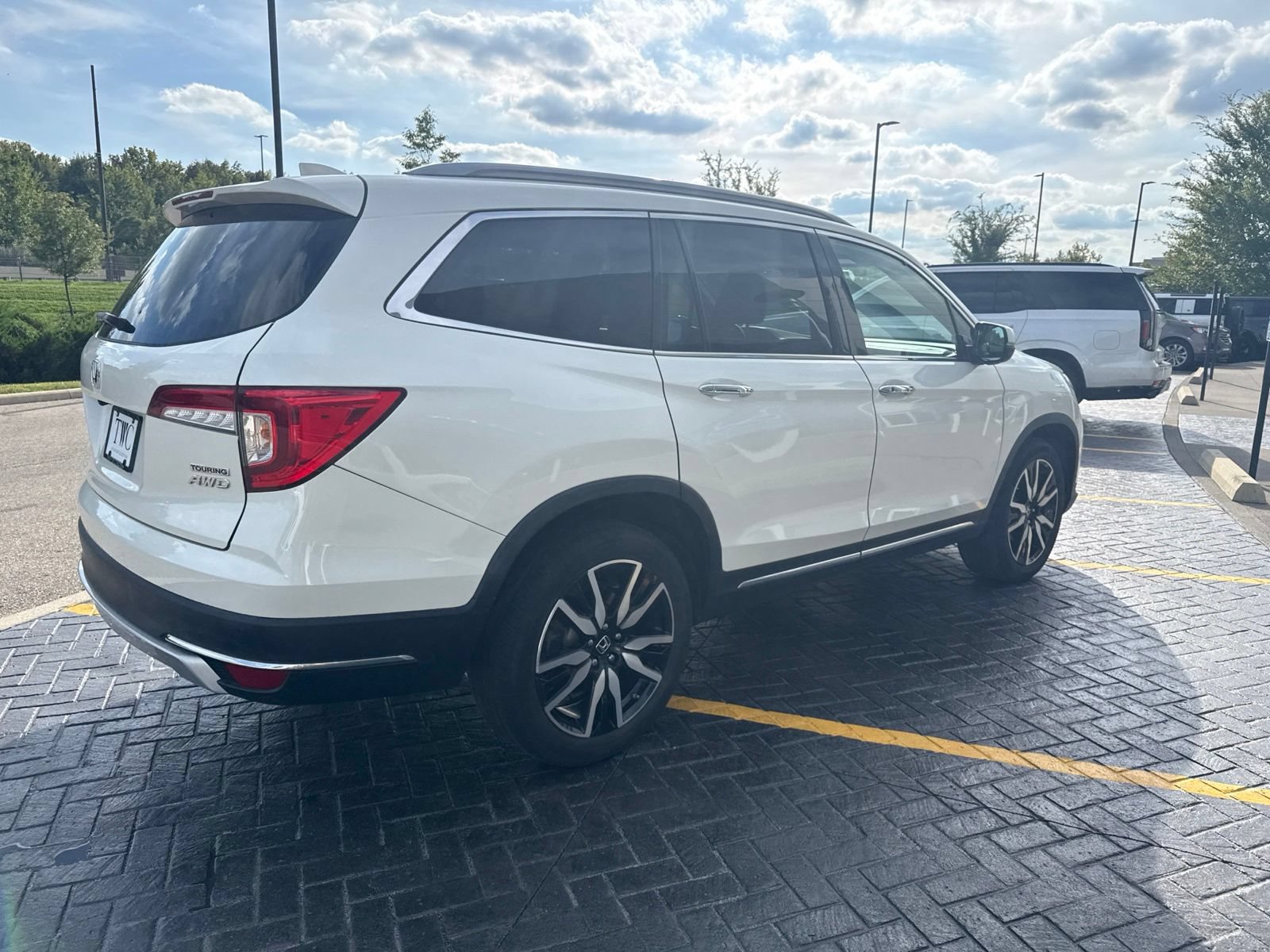 Used 2019 Honda Pilot Touring image 5