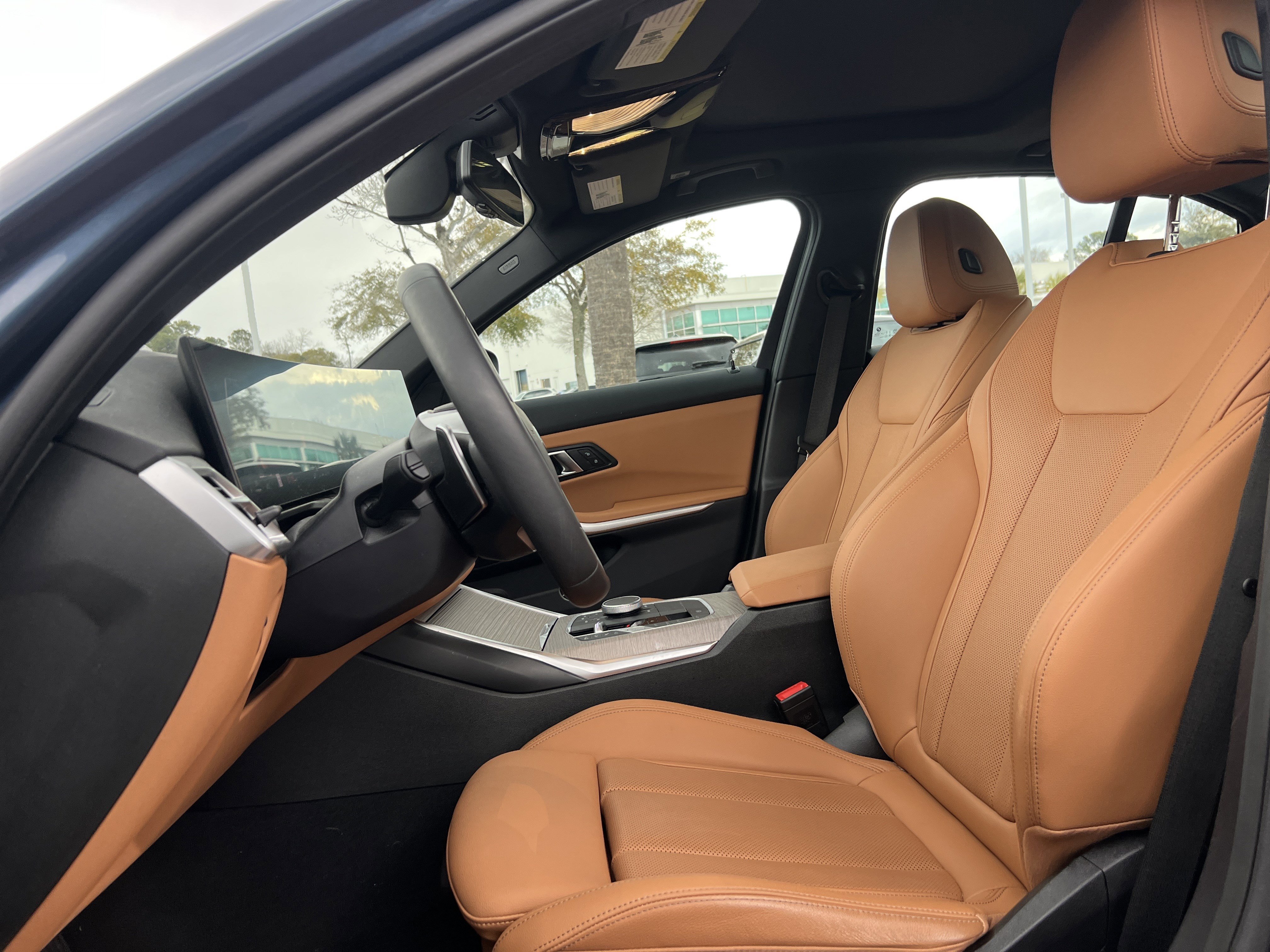 Certified 2025 BMW 330i Sedan image 16