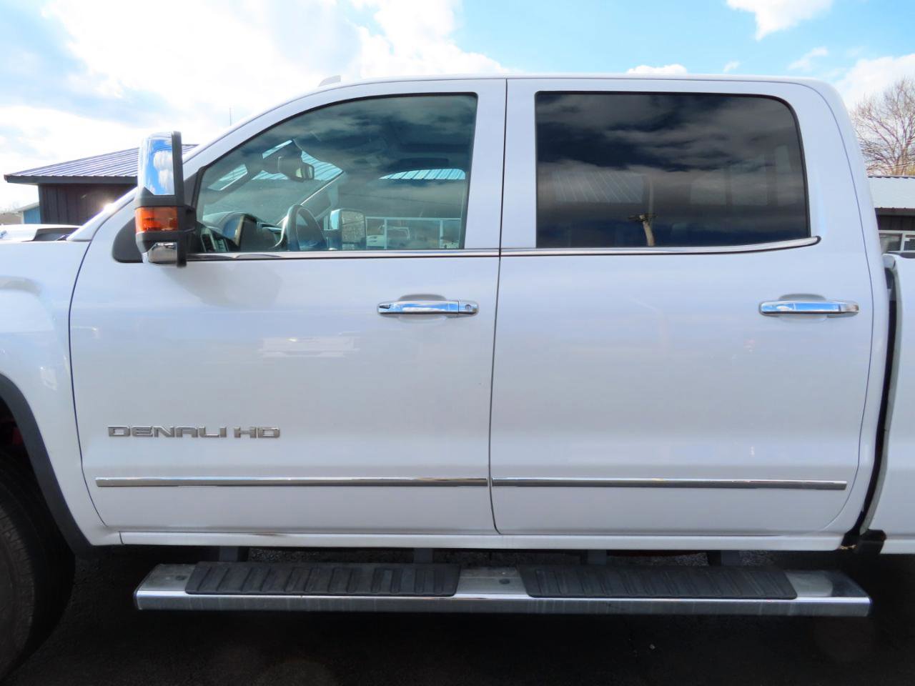 Used 2019 GMC Sierra 3500 Denali w/ Duramax Plus Package image 15