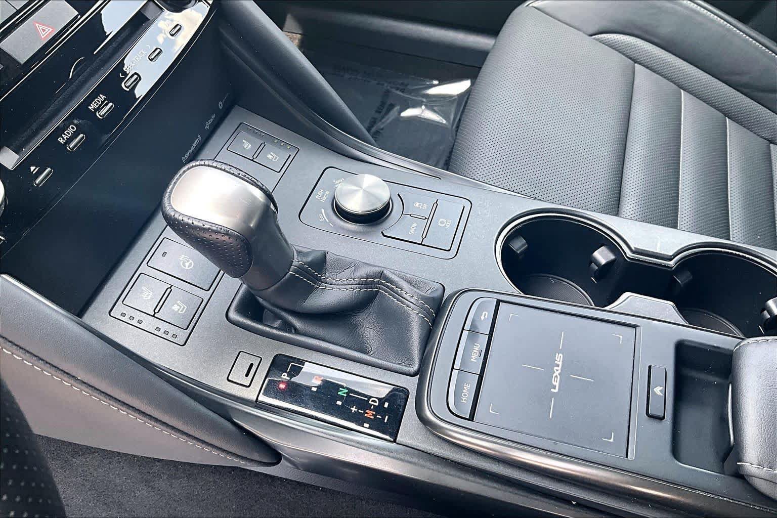 Used 2023 Lexus IS 350 F Sport w/ Memory Package RWD image 17