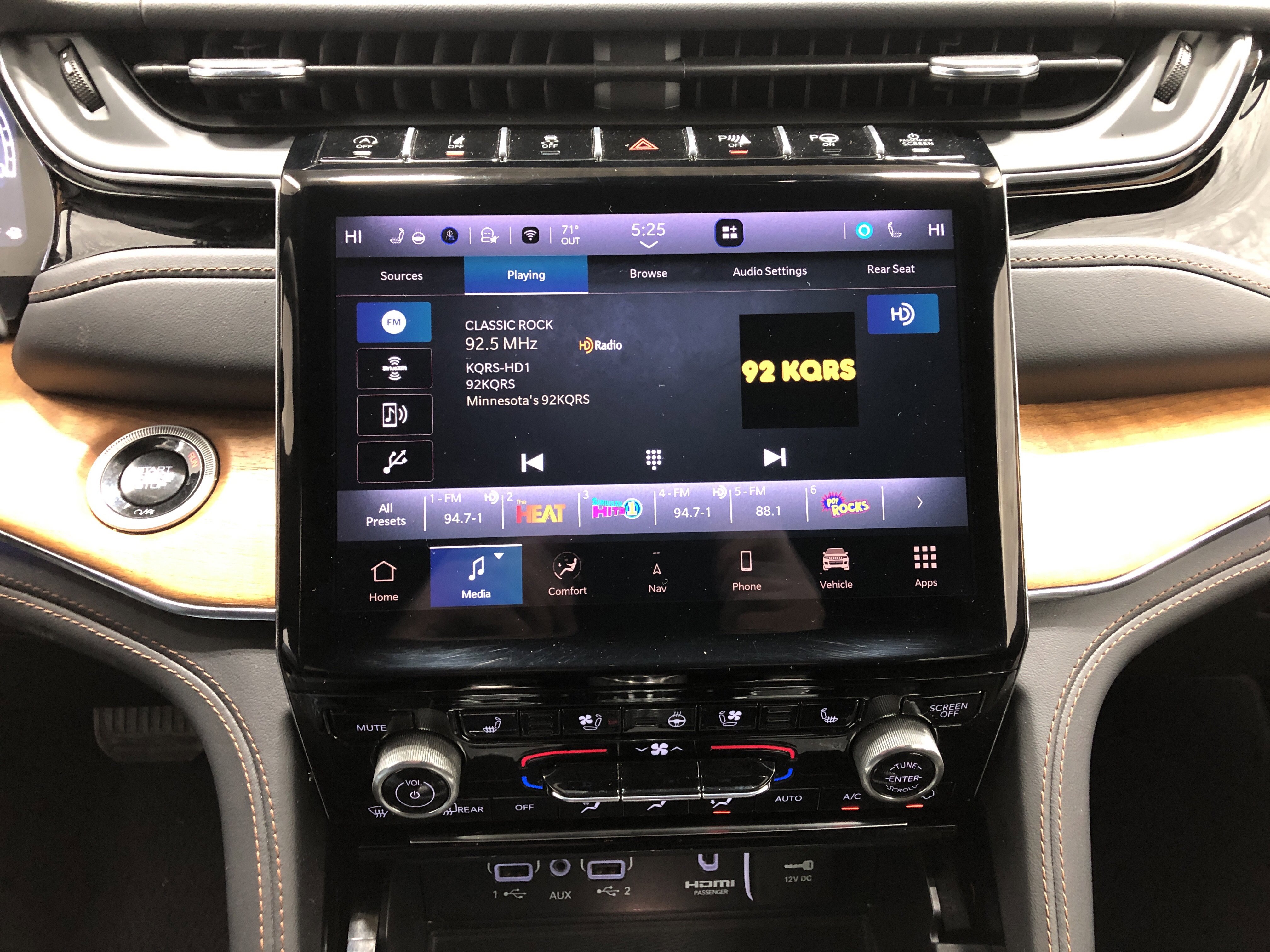 Certified 2024 Jeep Grand Cherokee L Summit image 25