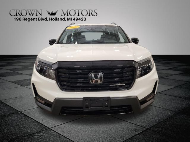 Certified 2025 Honda Passport Black Edition image 8