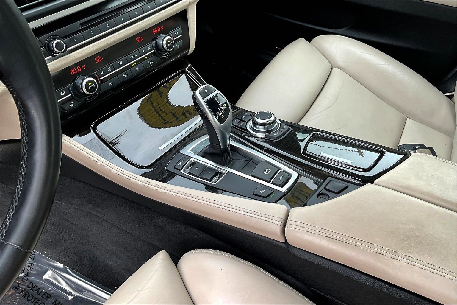 Used 2012 BMW 528i Sedan RWD image 14