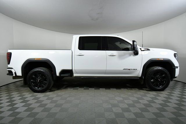 Used 2025 GMC Sierra 3500 AT4 w/ AT4 Premium Plus Package image 15