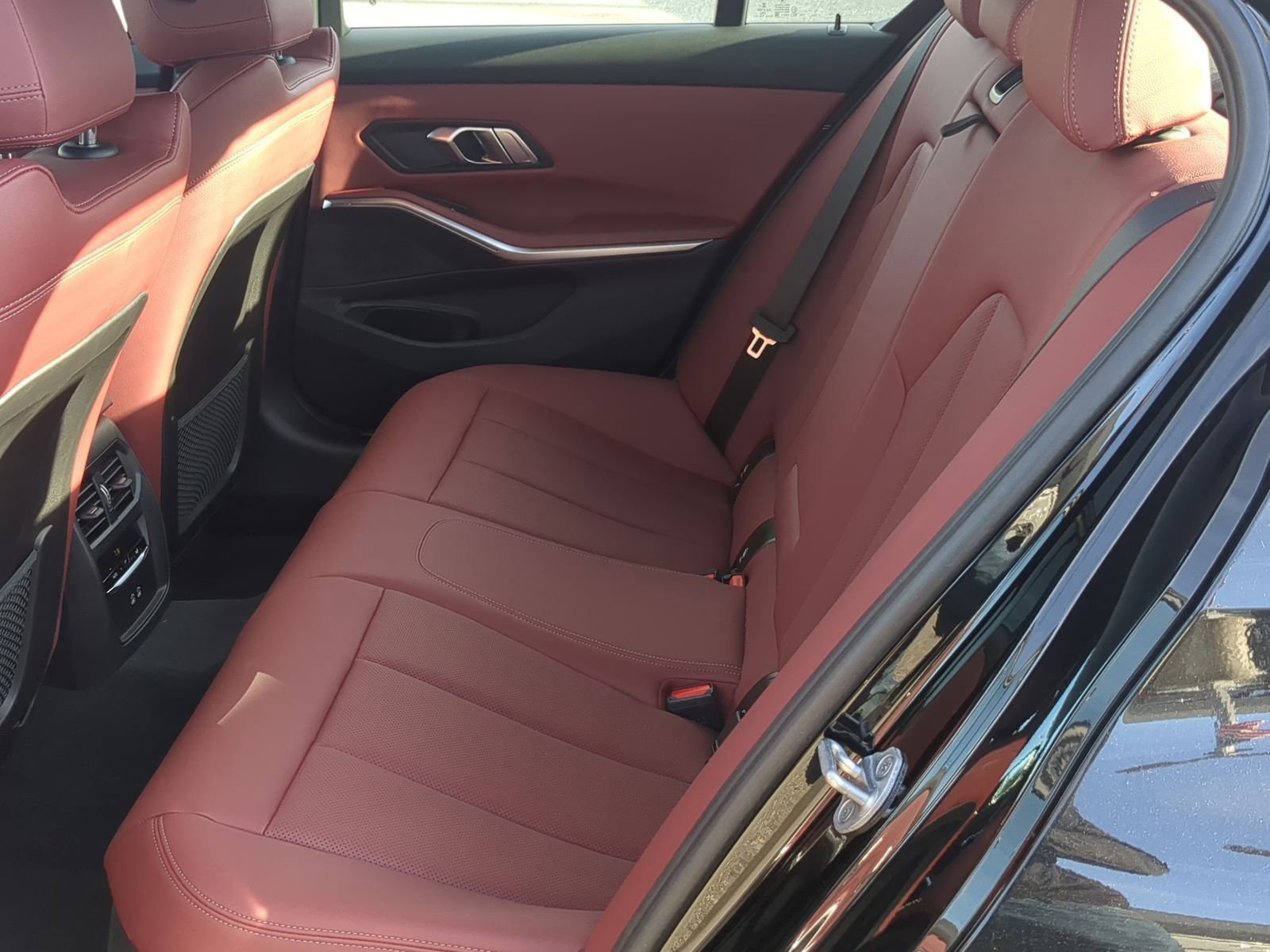 Used 2023 BMW 330i xDrive 330i xDrive w/ M Sport Package image 26