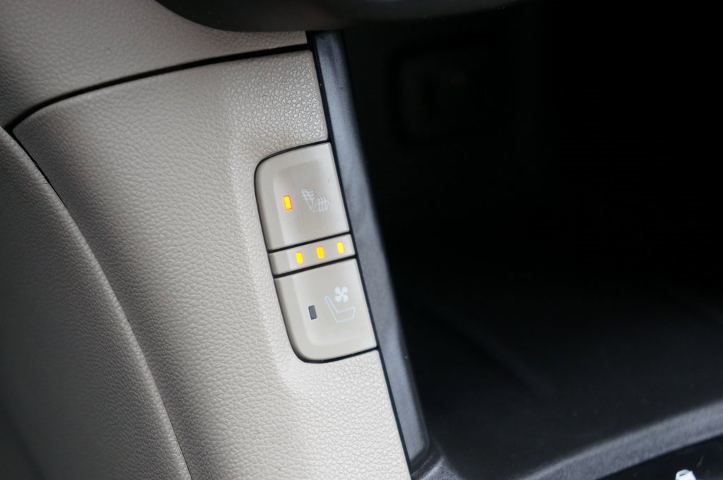 Used 2019 GMC Acadia Denali w/ Technology Package image 30