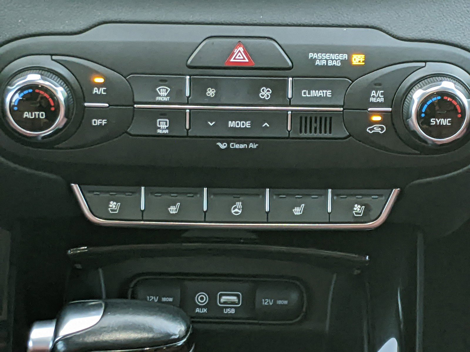 Used 2017 Kia Sorento SX image 17