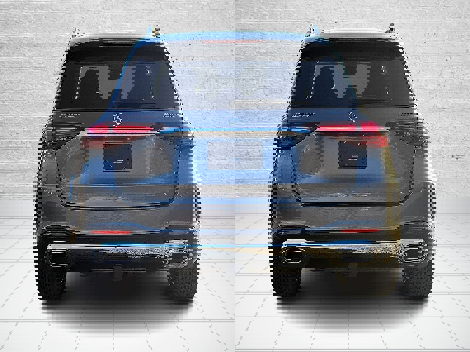 Used 2024 Mercedes-Benz GLE 350 4MATIC w/ AMG Line Exterior image 5