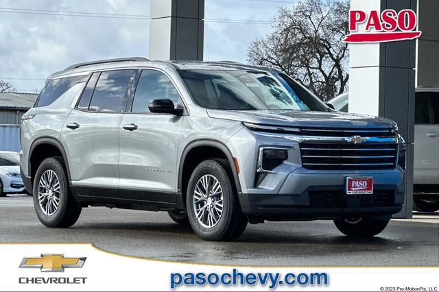 New 2026 Chevrolet Traverse LT image 1