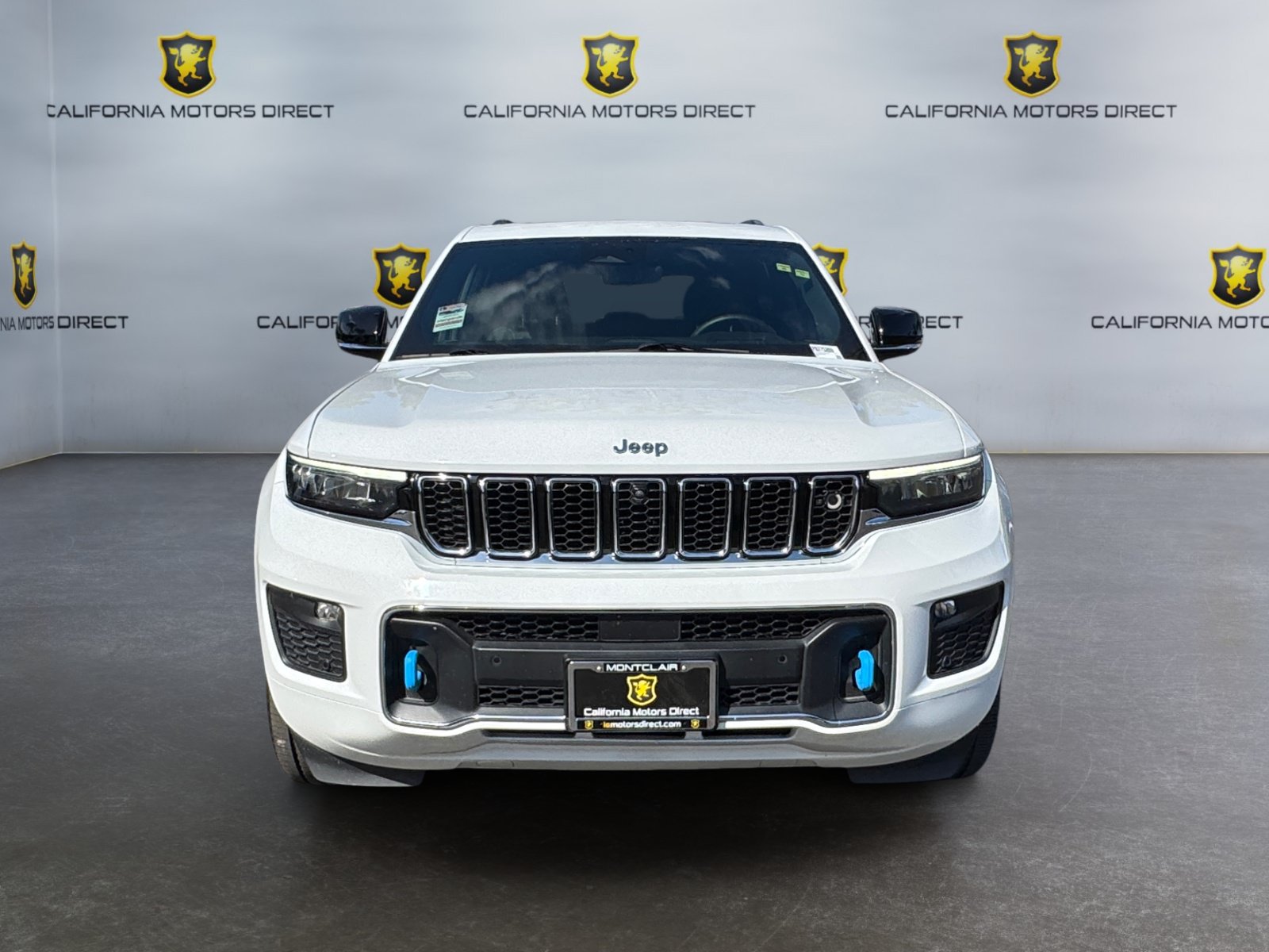 Used 2023 Jeep Grand Cherokee Overland w/ Advanced Protech Group III AWD/4WD image 8