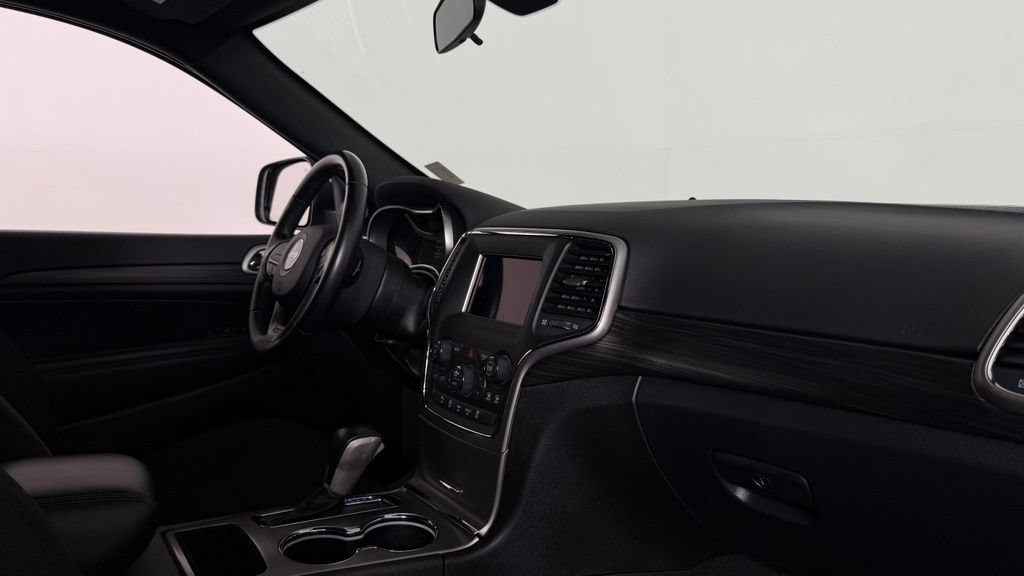 Used 2021 Jeep Grand Cherokee Laredo AWD/4WD image 33