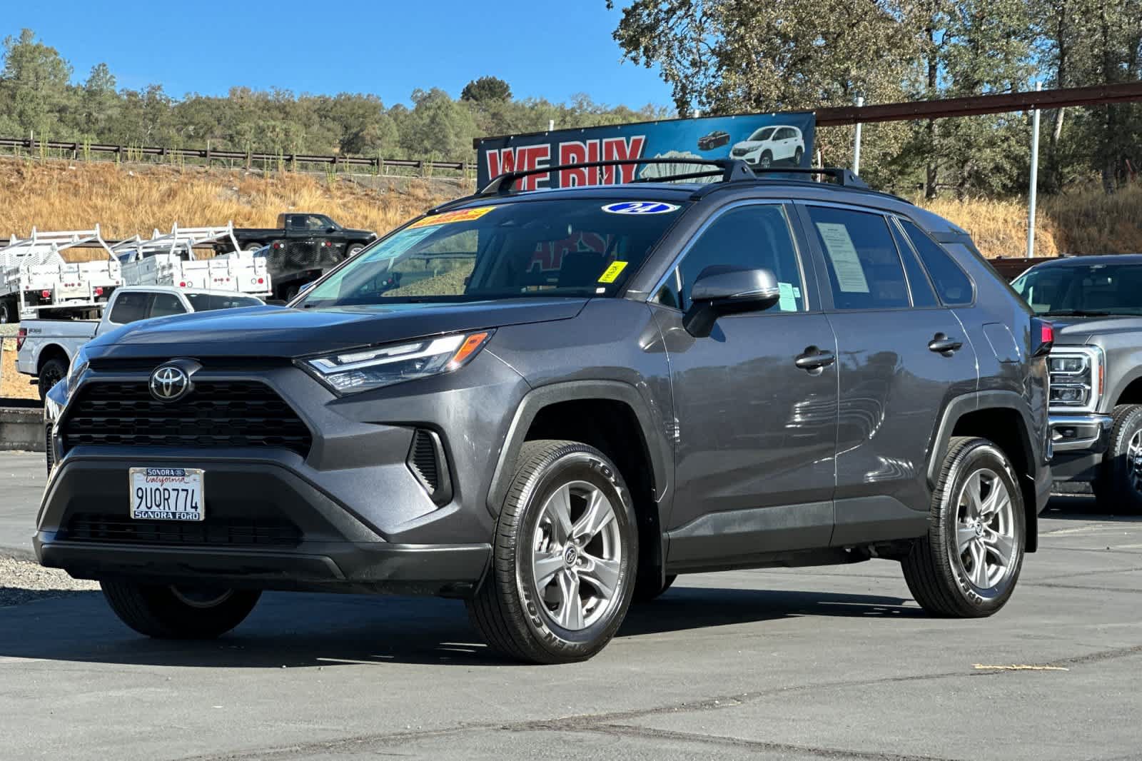 Used 2024 Toyota RAV4 XLE AWD/4WD image 8