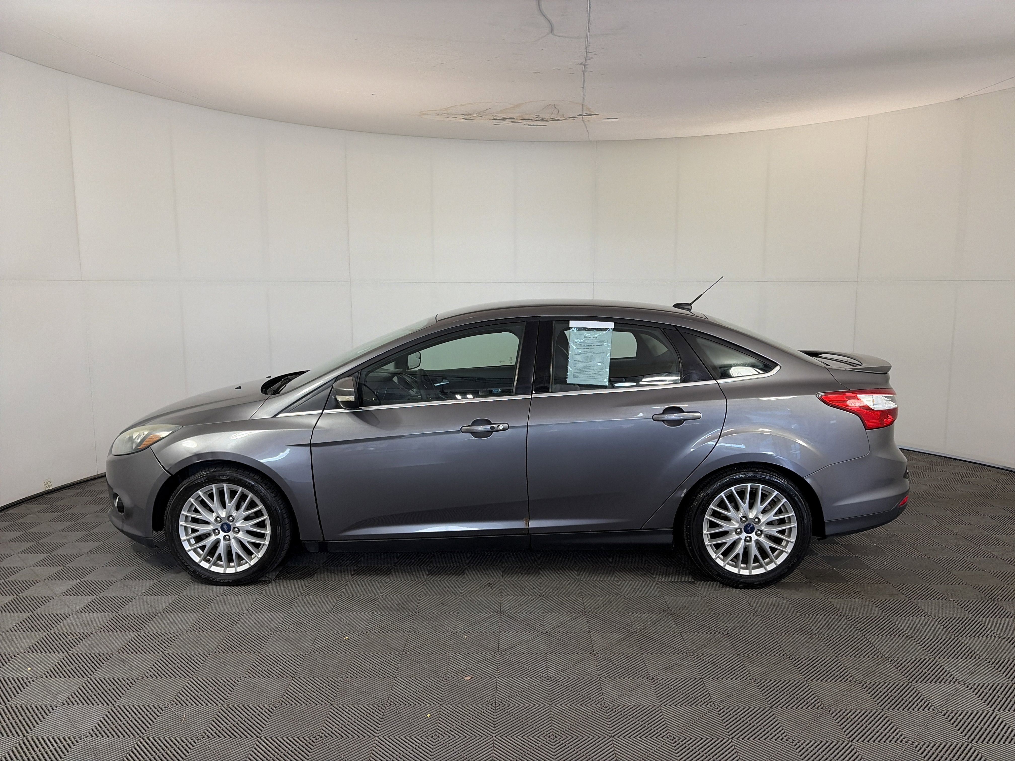 Used 2014 Ford Focus Titanium image 8