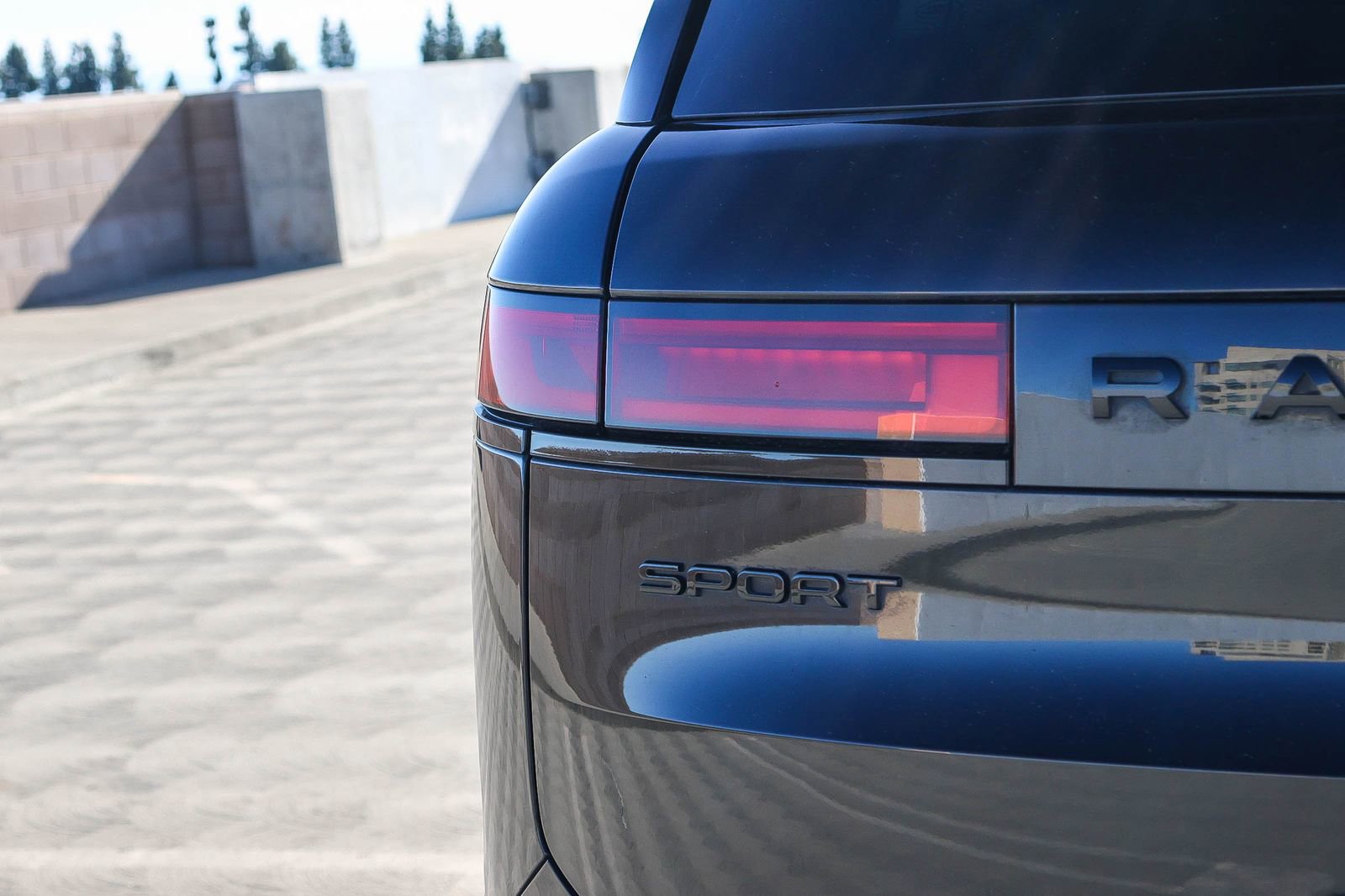 Used 2024 Land Rover Range Rover Sport Dynamic SE image 10