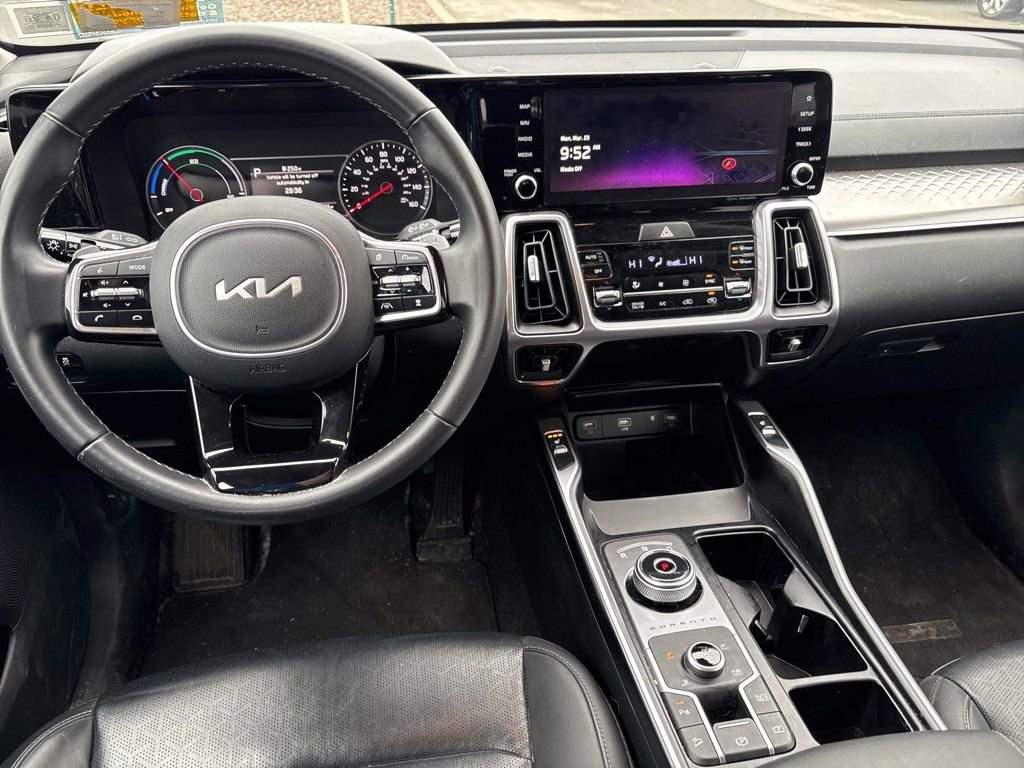 Certified 2023 Kia Sorento EX image 13