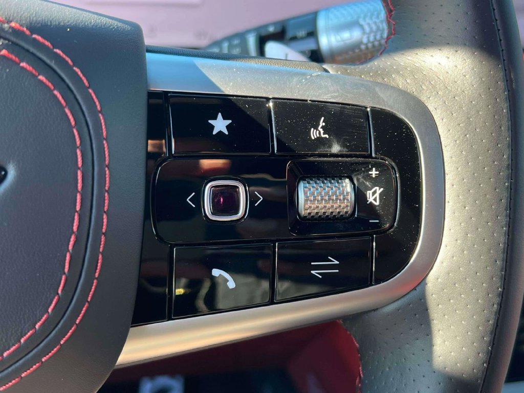 New 2027 Genesis GV70 2.5T Sport Prestige AWD/4WD image 17