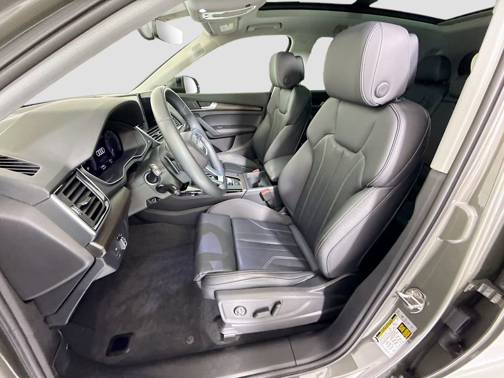 Used 2023 Audi Q5 e Premium Plus w/ Premium Plus Package image 20