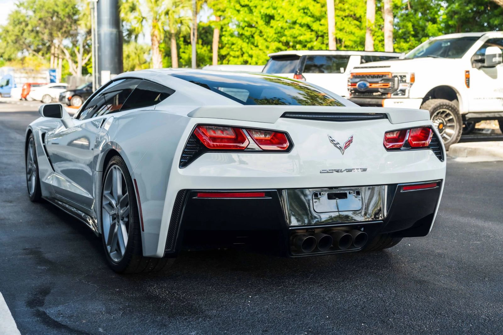 Used 2019 Chevrolet Corvette Stingray Coupe w/ 1LT image 17