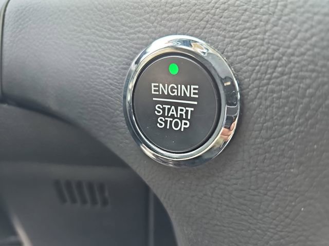 Used 2024 Ford Edge SEL image 28