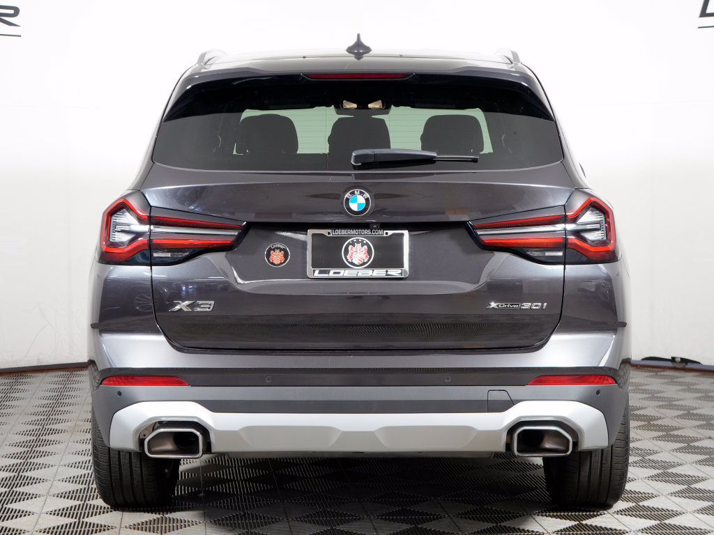 Used 2024 BMW X3 xDrive30i w/ Premium Package w/ZPA AWD/4WD image 4