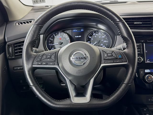 Certified 2022 Nissan Rogue Sport SV w/ Technology Package AWD/4WD image 16
