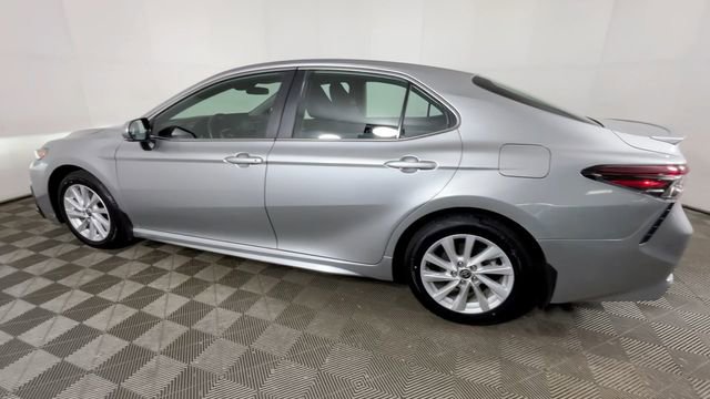 Used 2024 Toyota Camry SE FWD image 8