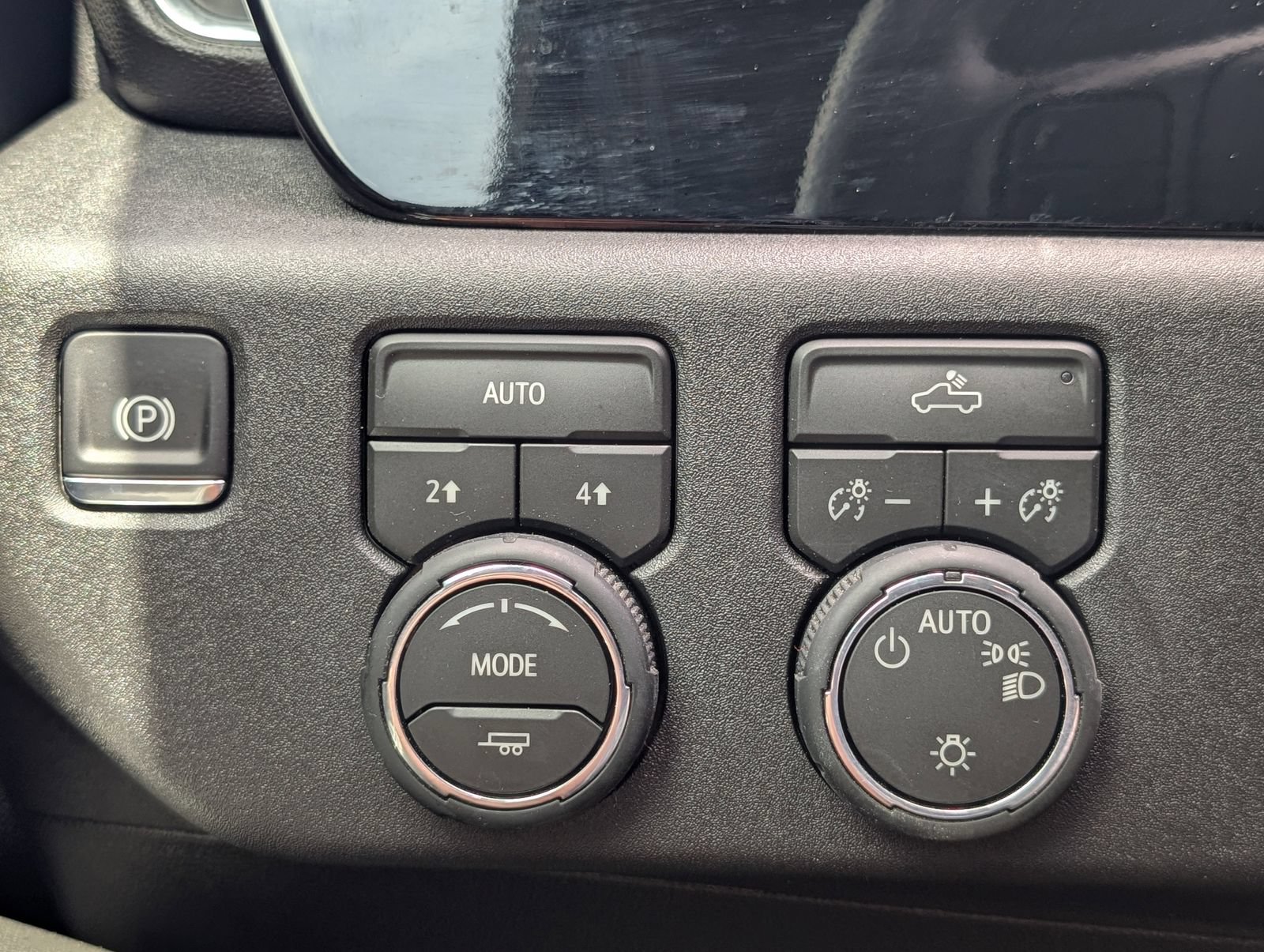 Used 2026 Chevrolet Silverado 1500 LT AWD/4WD image 8