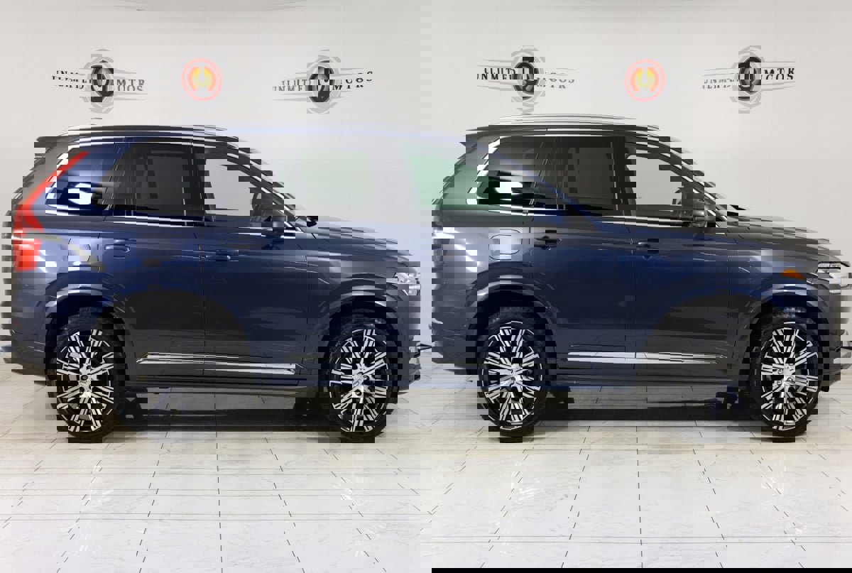 Used 2023 Volvo XC90 T8 Ultimate image 2