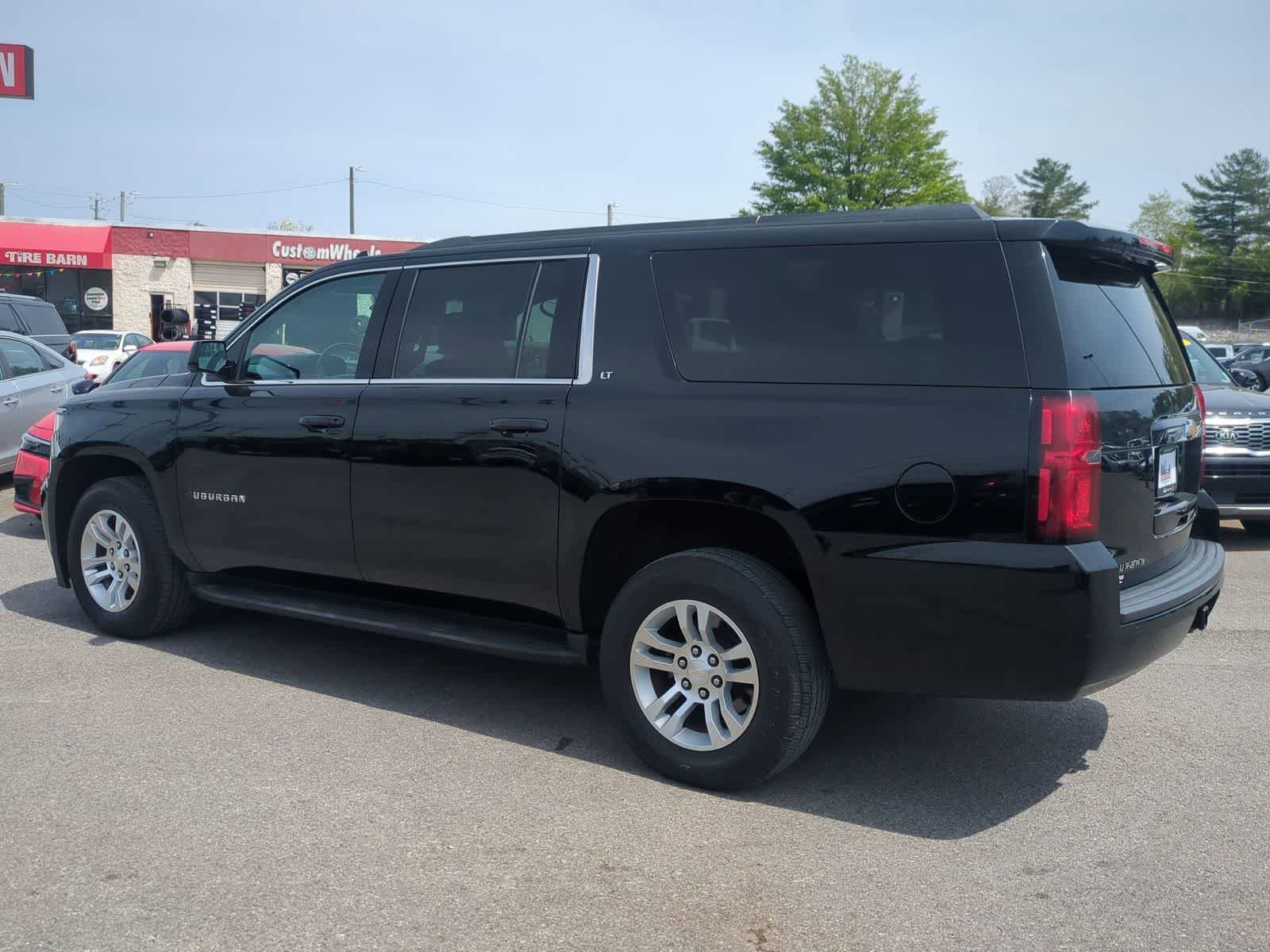 Used 2020 Chevrolet Suburban LT image 6