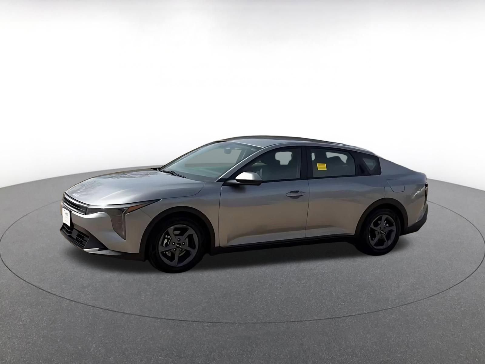 Used 2025 Kia K4 LXS image 8
