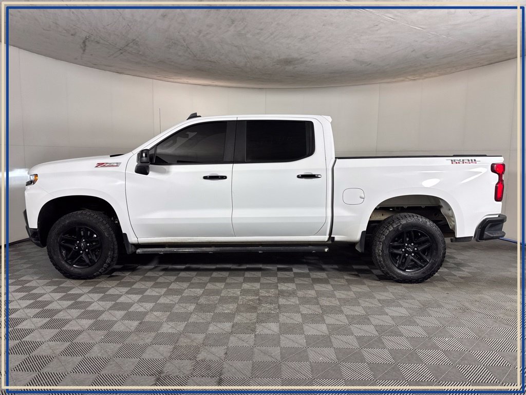 Used 2021 Chevrolet Silverado 1500 LT Trail Boss w/ LPO, Dark Essentials Package AWD/4WD image 13