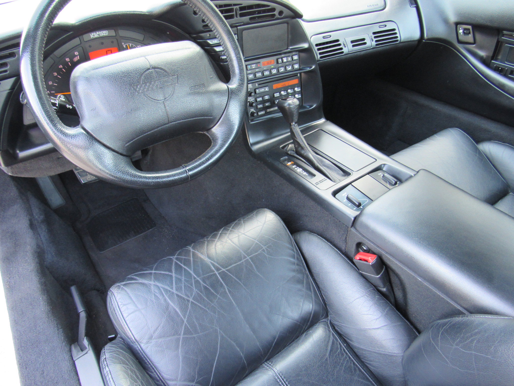 Used 1996 Chevrolet Corvette Coupe RWD image 13